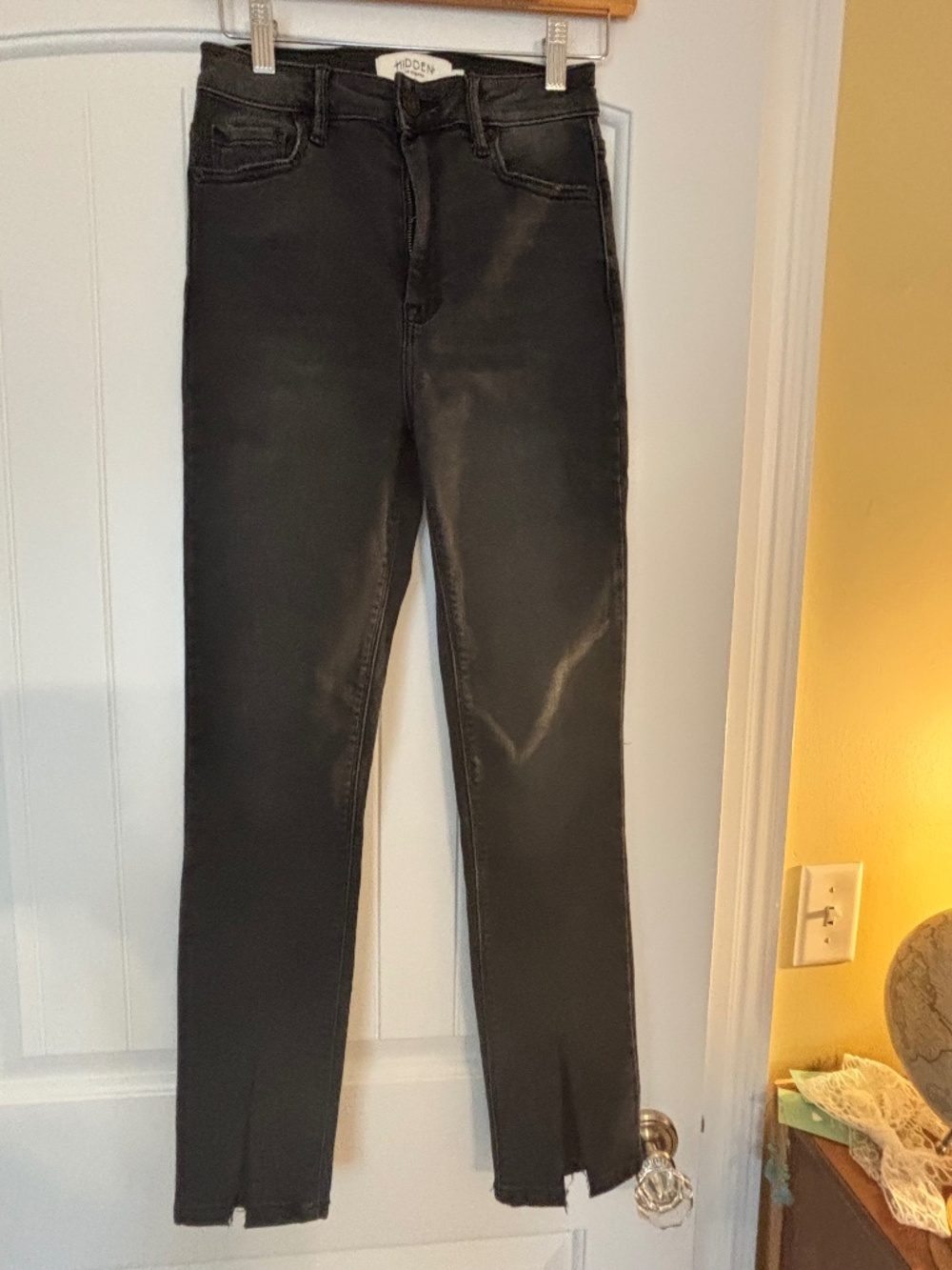 Hidden Jeans